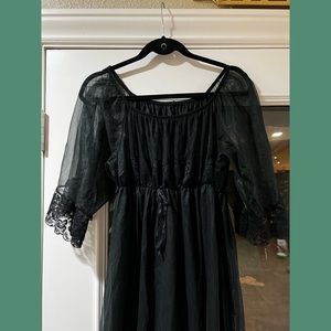 1950s goth nightgown